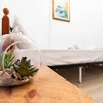 Modern City Apt In The Heart Of Heraklion