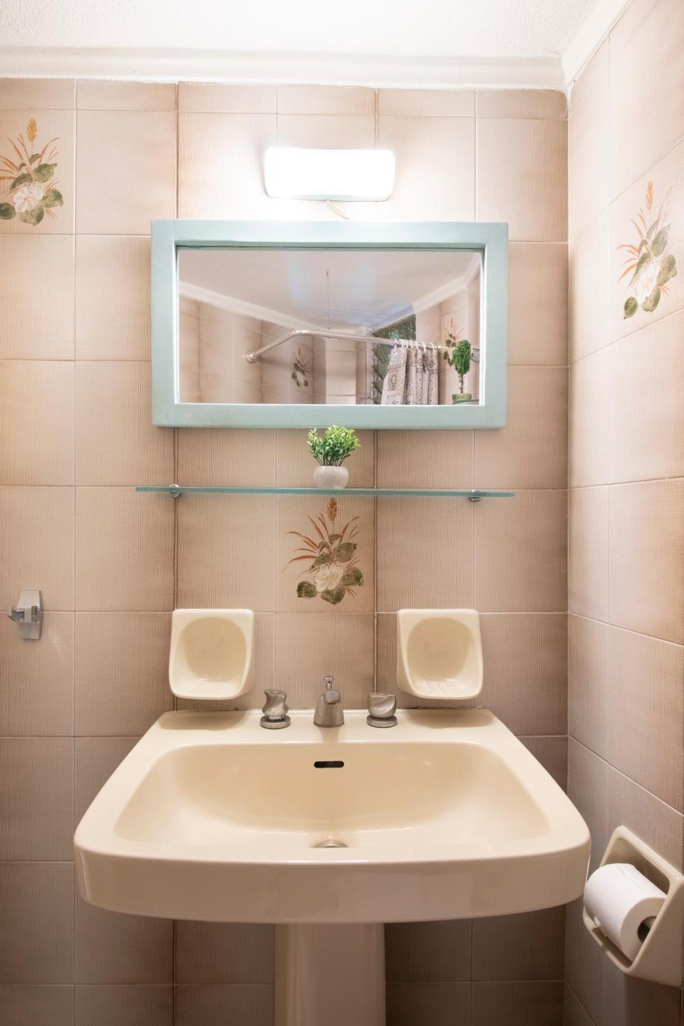 Modern In The Heart Of Appartement Iraklion